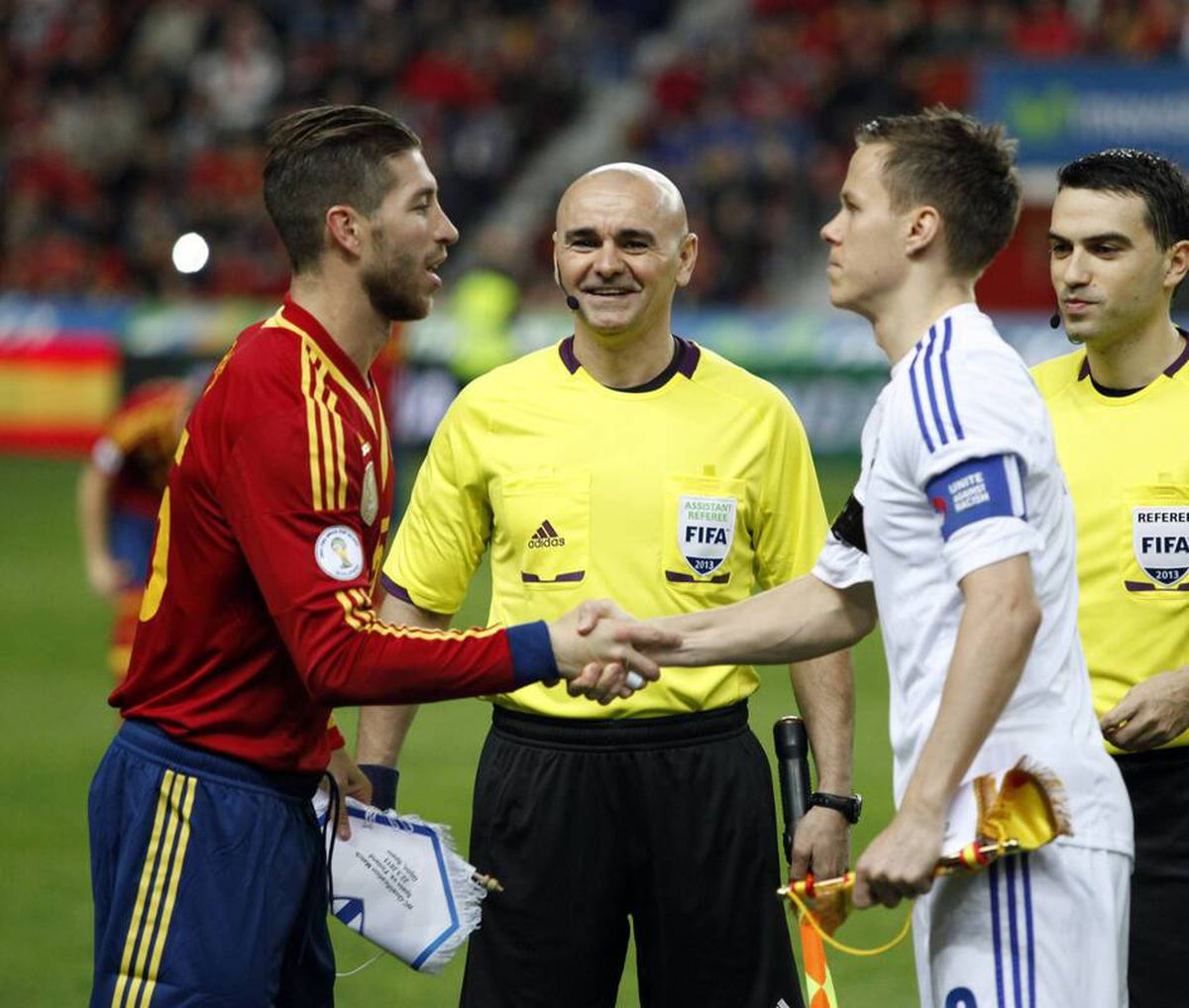 Interzis de FRF, a plecat în Anglia să arbitreze! Aurel Onița, primul interviu după șapte ani de tăcere: „Mi s-a luat pasiunea! Cea mai mare bucurie e că alerg desculț pe plajă la răsăritul soarelui”