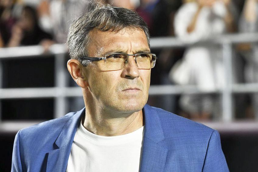 Fostul antrenor al celor de la CS Universitatea Craiova, Eugen Neagoe (56 de ani), a analizat înfrângerea suferită de gruparea din Bănie în fața celor de la FCSB, scor 0-3, în runda cu numărul 8 din Superliga.