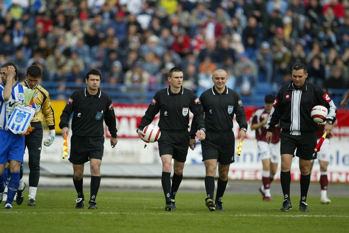 Interzis de FRF, a plecat în Anglia să arbitreze! Aurel Onița, primul interviu după șapte ani de tăcere: „Mi s-a luat pasiunea! Cea mai mare bucurie e că alerg desculț pe plajă la răsăritul soarelui”