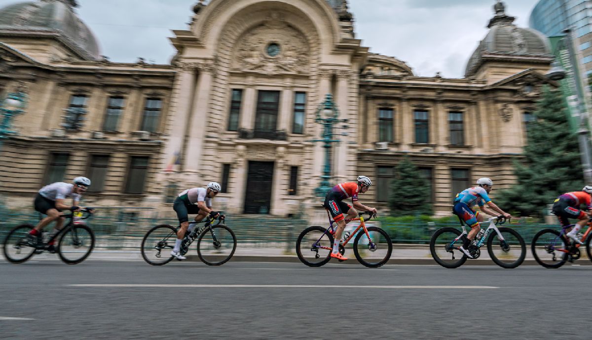 L’Étape Romania by Tour de France: nou record la cea de-a treia ediție » 2.500 de cicliști prezenți pe străzile Capitalei, în cel mai important festival de ciclism din România