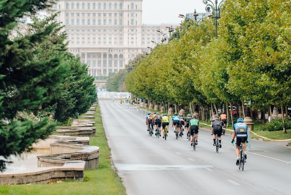 L’Étape Romania by Tour de France: nou record la cea de-a treia ediție » 2.500 de cicliști prezenți pe străzile Capitalei, în cel mai important festival de ciclism din România