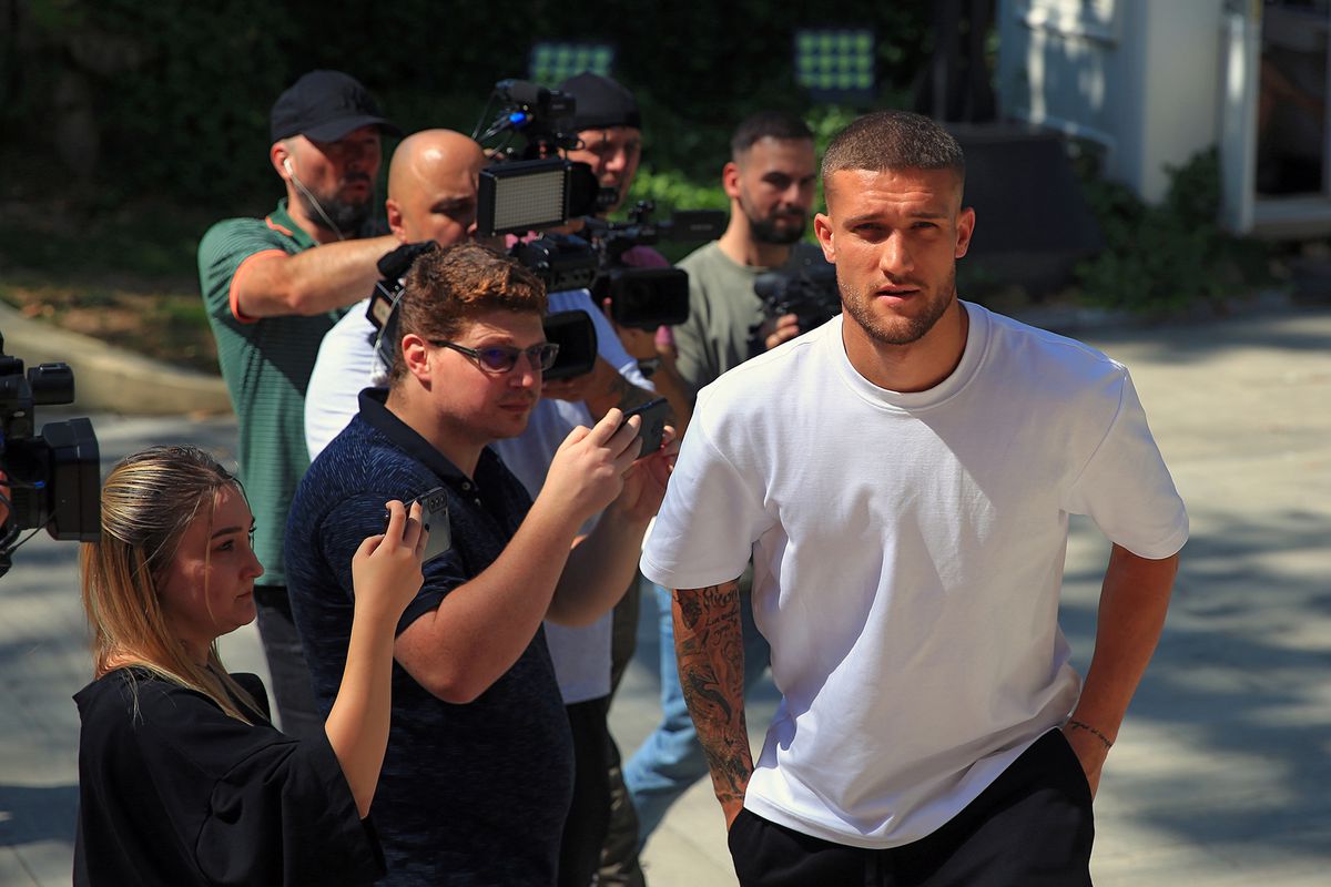 Becali a intrat în direct și l-a luat tare: „Nu ești coerent!” » Replică pe măsură: „N-am crezut, așa e!”