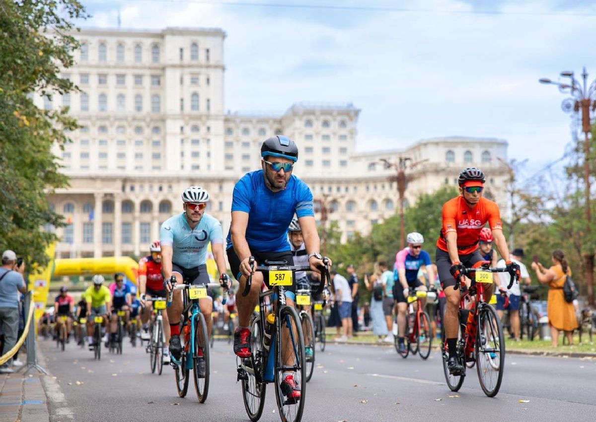 L’Étape Romania by Tour de France: nou record la cea de-a treia ediție » 2.500 de cicliști prezenți pe străzile Capitalei, în cel mai important festival de ciclism din România
