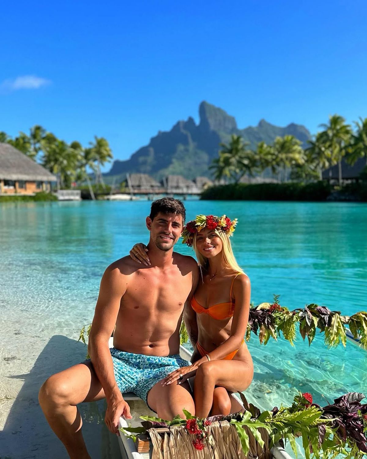 „Negociază «la sânge»!” » Soția marelui internațional are parte de un debut-surpriză în muzică