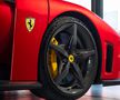 Așa arată modelul F80 al Ferrari-ului de 3,5 milioane de euro pe care și-l cumpără Zlatan Ibrahimovic / Foto: Car and Driver