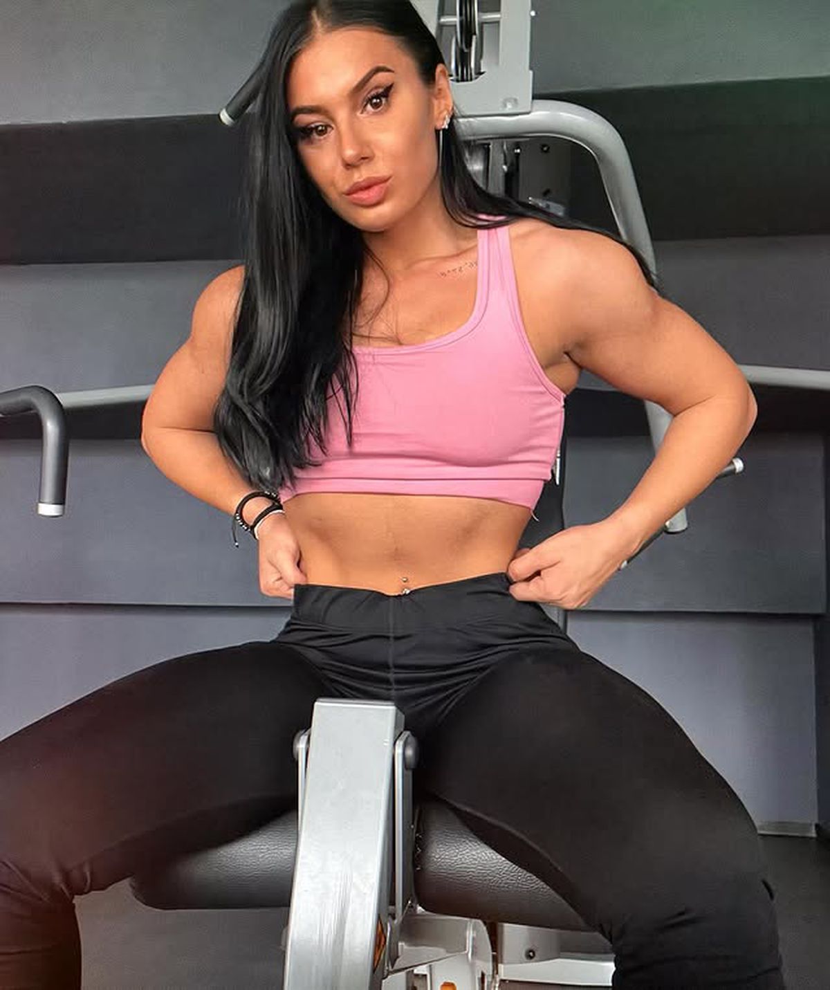 GALERIE FOTO Grigoriu Maria-Luana, senzația sexy de la haltere!