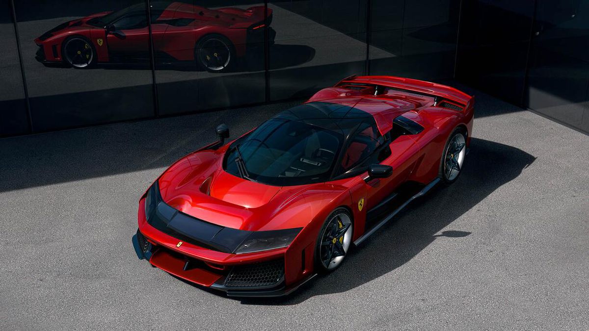 Zlatan Ibrahimovic își ia ultimul model Ferrari fabricat în serie limitată