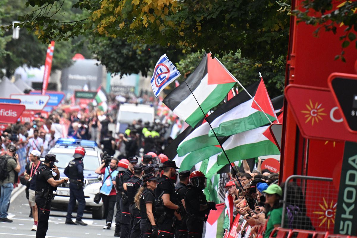 Proteste pe străzile din Bilbao, etapă fără câștigător în Turul Franței