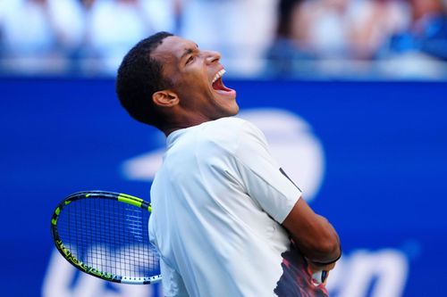 Bătălie titanică la US Open: Auger-Aliassime trece de De Minaur după 4 ore și 10 minute și e în semifinale!