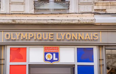 Crimă șocantă la Lyon » Un junior de 13 ani l-a înjunghiat mortal pe un fotbalist de 16 ani din academia clubului!