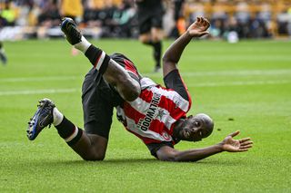 De cascadorii râsului! Alergat de impresar cu foaia din contract » A fost la 30 de secunde să rateze transferul în Premier League!