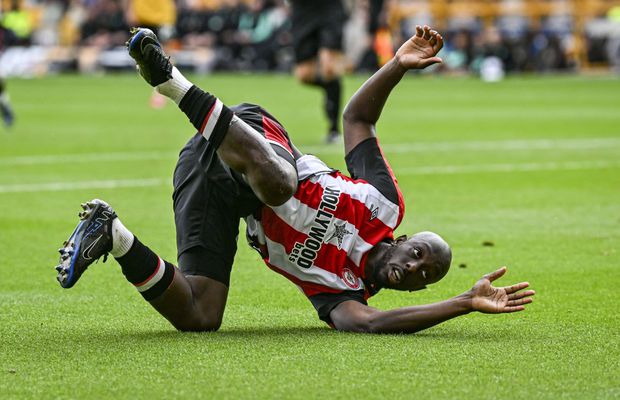 De cascadorii râsului! Alergat de impresar cu foaia din contract » A fost la 30 de secunde să rateze transferul în Premier League!