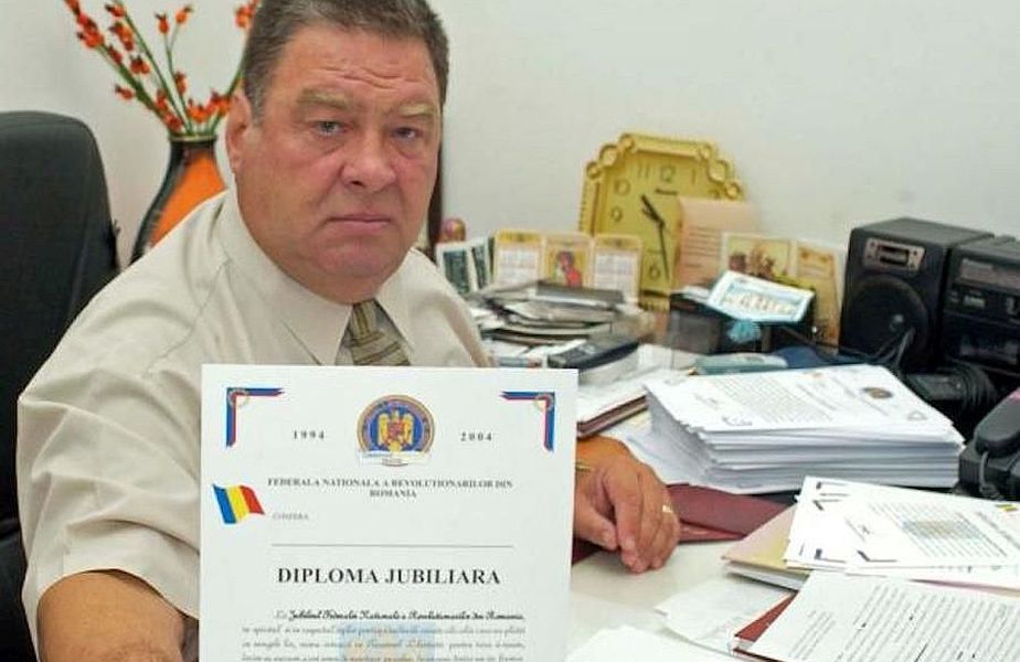 Constantin Bebe Ivanovici. În certificatul său de revoluționar se scrie că 