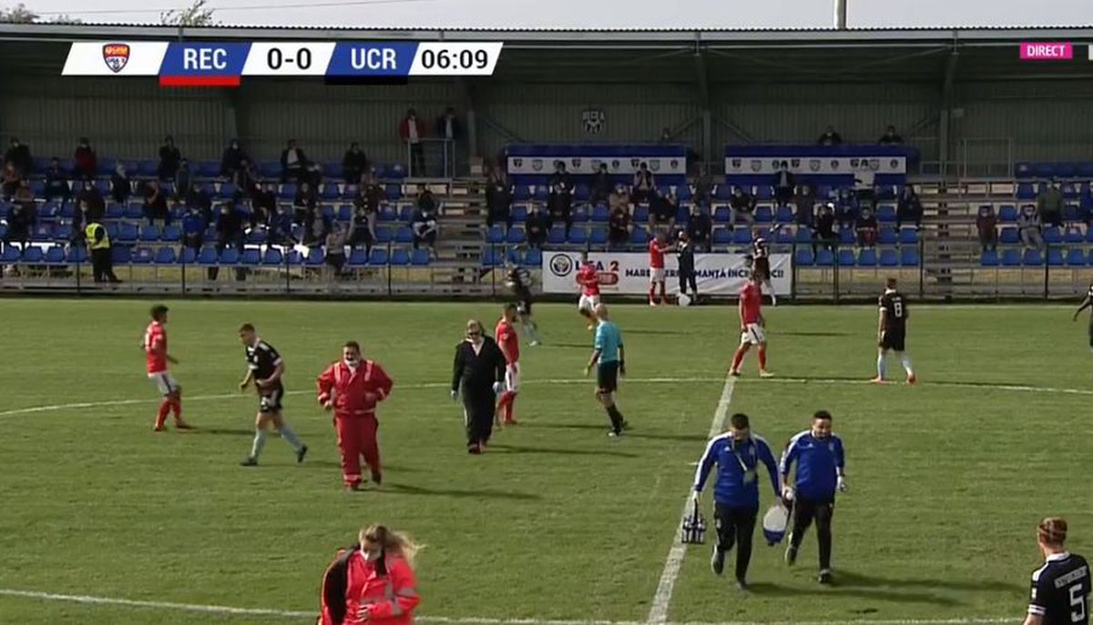 FOTO Prezența spectatorilor la meciurile Comunei Recea, deja o obișnuință! Meciul cu FC U Craiova, vizionat de sute de spectatori