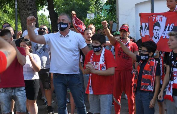 FCSB - Dinamo. Fanii aprind derby-ul cu câteva ore înainte de fluierul de start! Unde și-au dat întâlnire