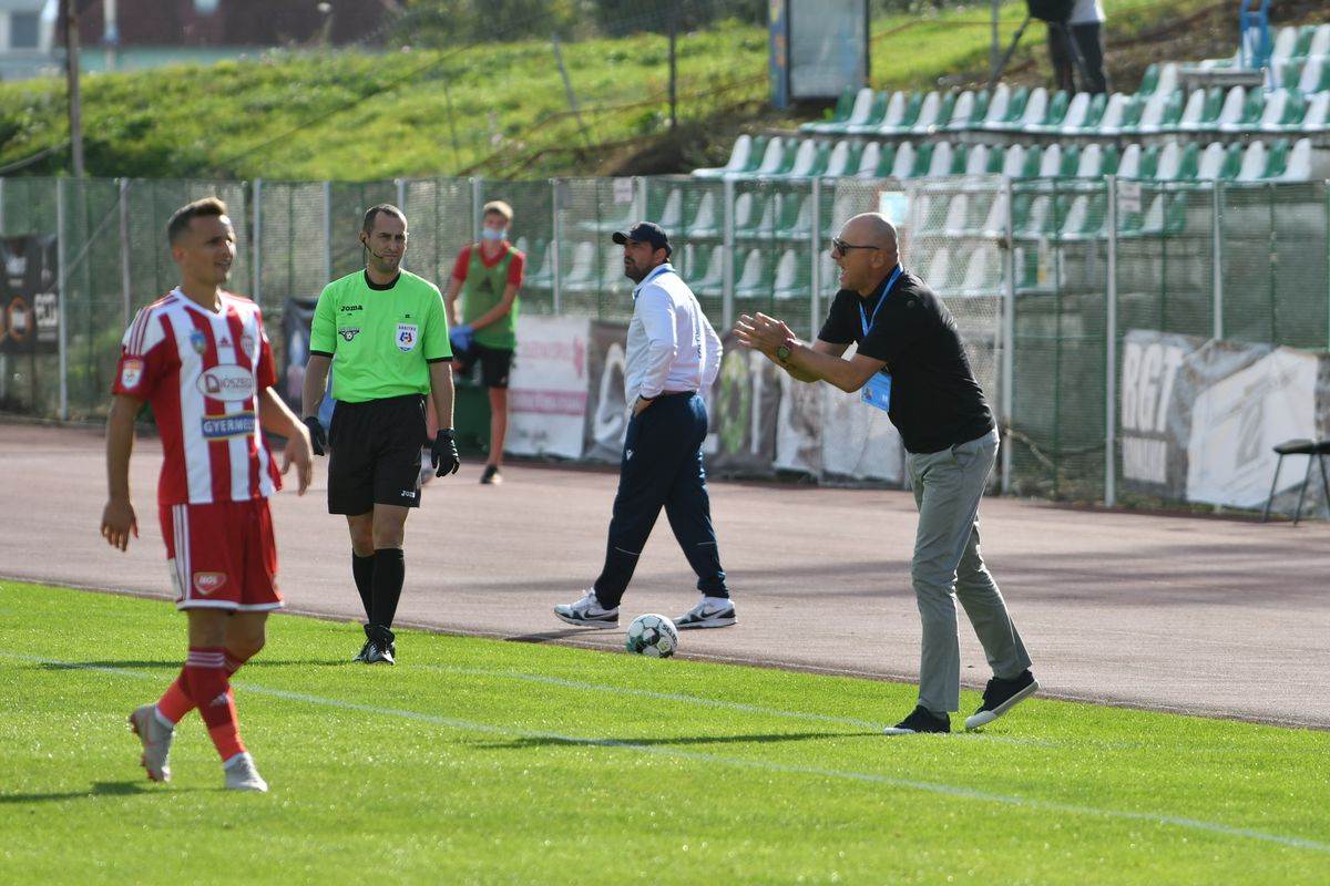 SEPSI - FC ARGEȘ 1-0. Ionuț Badea dă vina pe arbitraj: „Penalty inventat” + răspuns acid pentru Adi Mutu