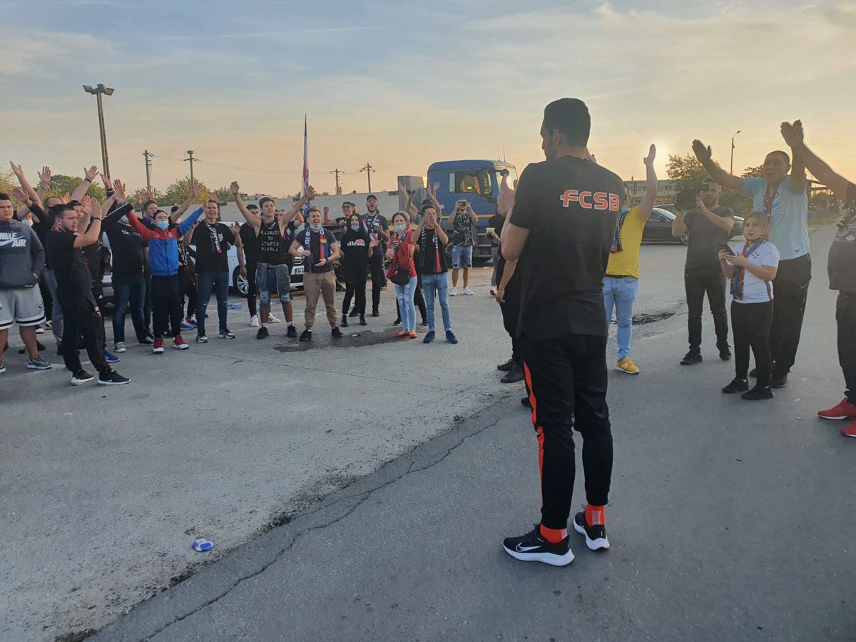 Fanii celor de la FCSB, înaintea meciului cu Dinamo 03.10.2020
