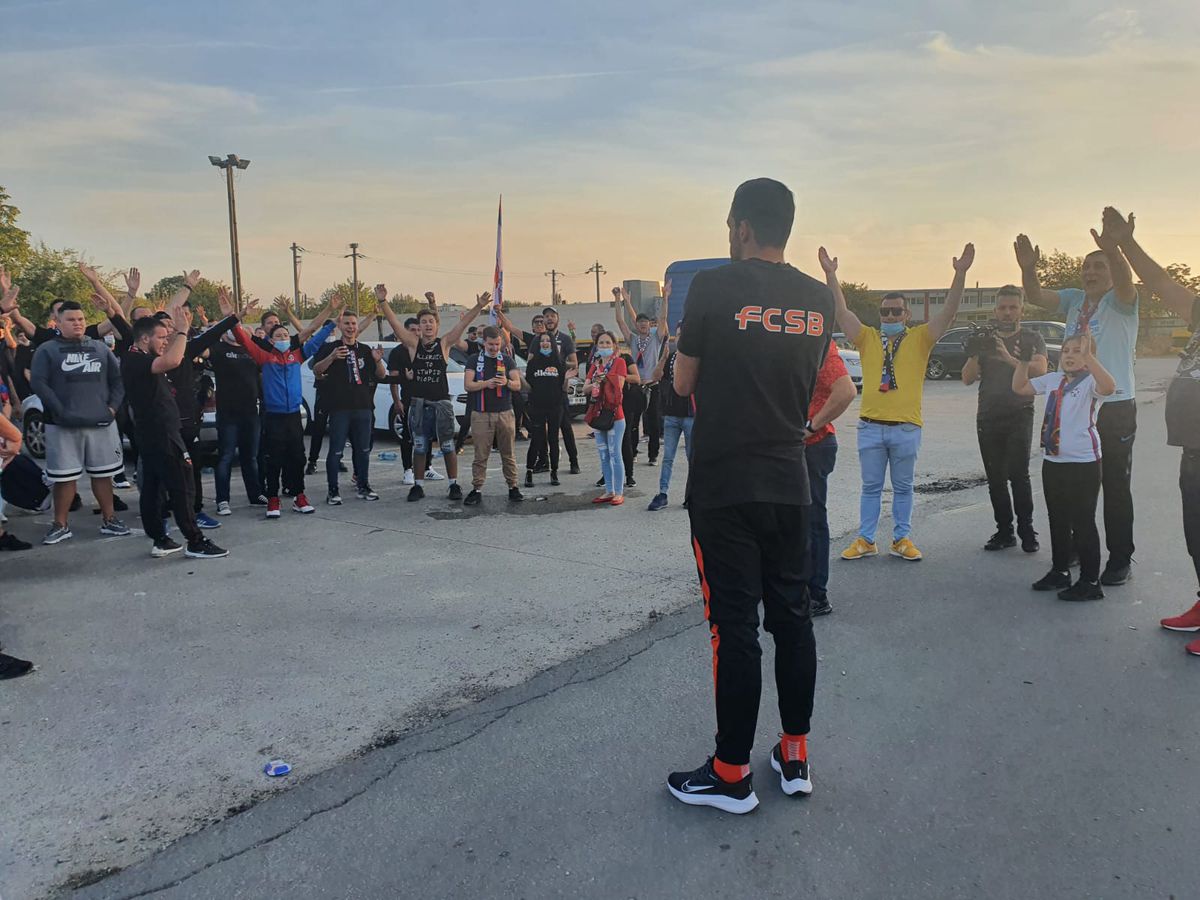 Fanii celor de la FCSB, înaintea meciului cu Dinamo 03.10.2020