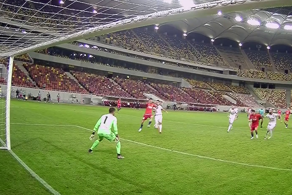 FCSB - Dinamo 3-2. FOTO Greșeală majoră în Derby: penalty inexistent pentru FCSB! Reacția lui MM Stoica