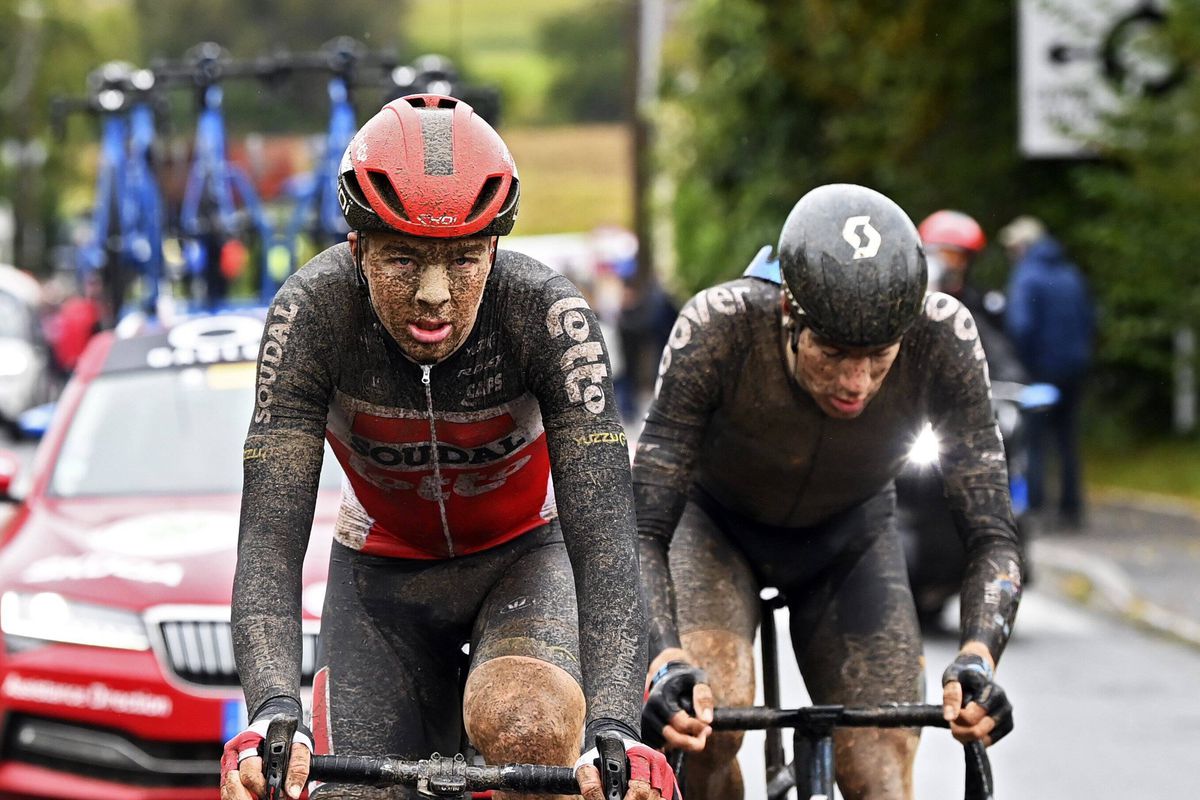 Sonny Colbrelli a câștigat Paris-Roubaix 2021! Imagini extraordinare cu cicliștii plini de noroi