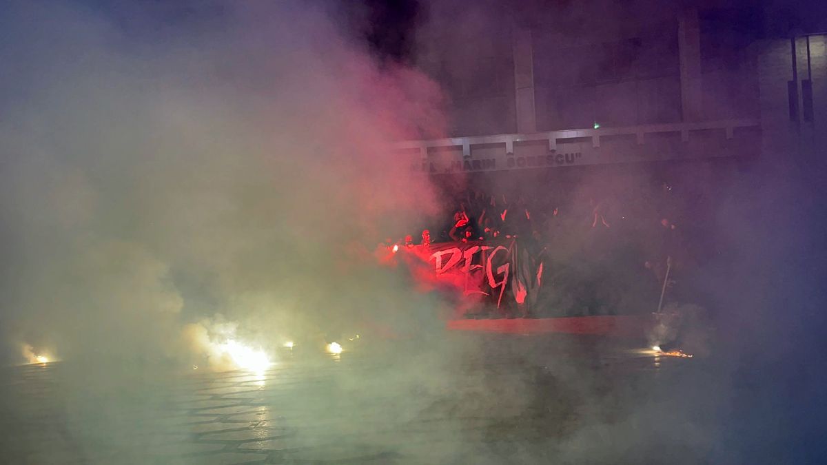 Orgolii pe stradă, orgolii în teren » Trimișii GSP în Bănie au surprins atmosfera din ziua derby-ului FCU - CSU