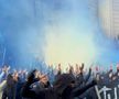 Atmosferă IRESPIRABILĂ la derby-ul Craiovelor: meciul a fost întrerupt din cauza materialelor pirotehnice