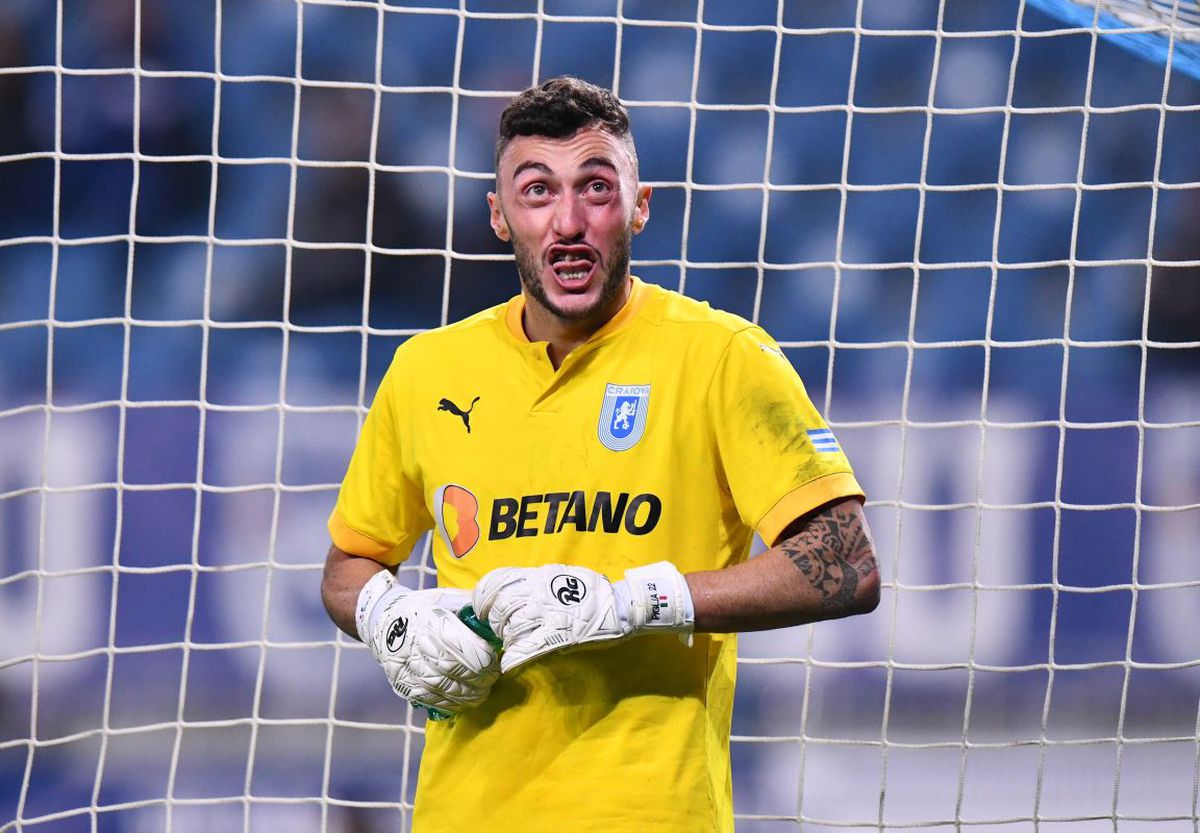 Sancțiuni după derby-ul din Craiova! 7 suporteri au fost amendați și interziși pe stadion