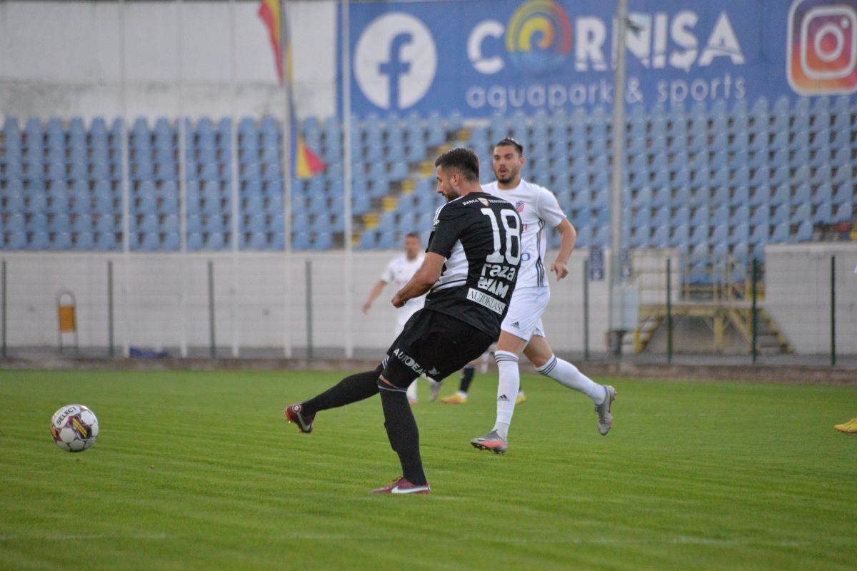 Un antrenor din Liga 1 intră la discuțiile decisive cu finanțatorul: „Vom vorbi zilele viitoare, e normal”