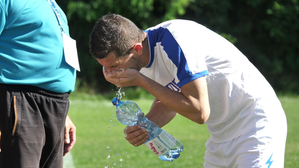 „Vrei să joci? Zi-mi numele părinților!” » Derby cu polițiști suspectați că trișează și primar-„Halagian” în Liga 5 Vâlcea