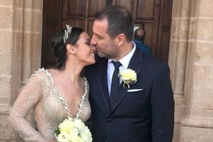 Devis Mangia s-a căsătorit când a revenit în Italia, imediat după despărțirea de Universitatea Craiova