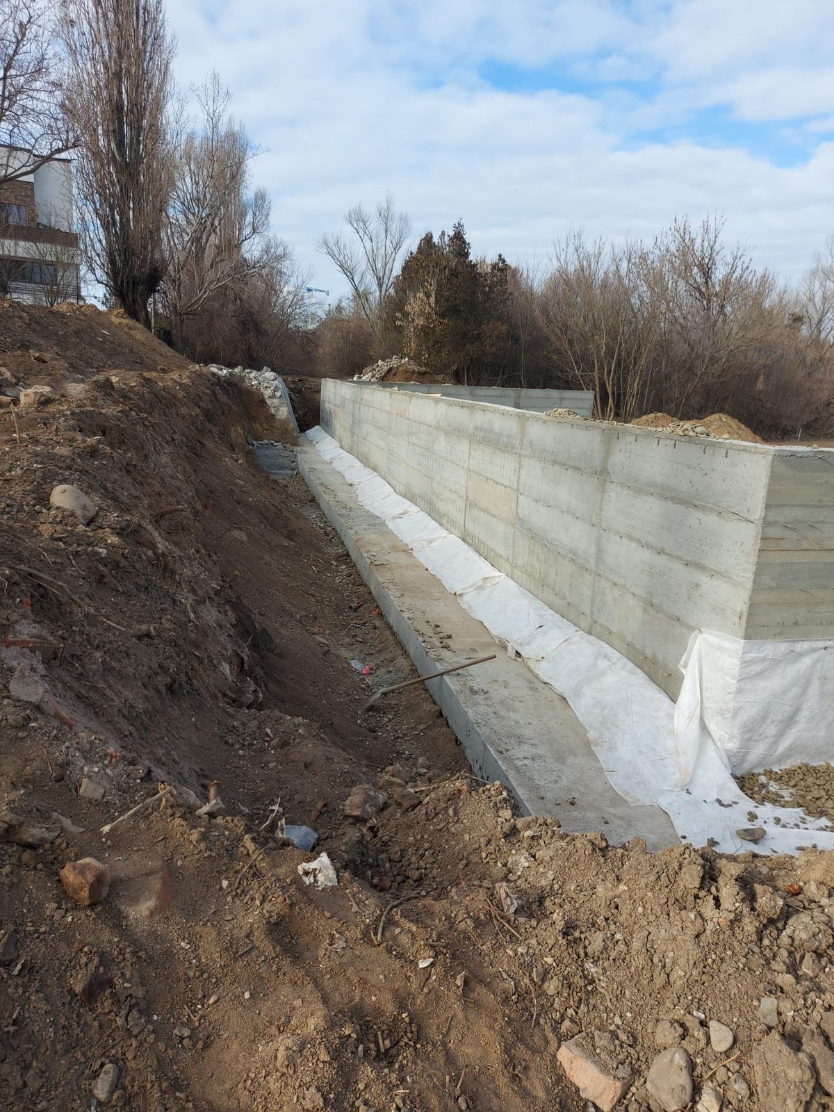 Cum arăta baza Constructorul în octombrie 2021 și cum arată acum