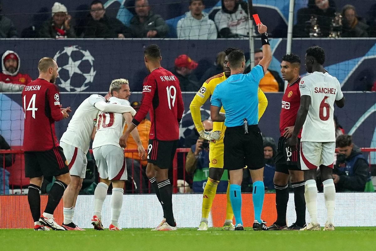 Manchester United - Galatasaray 2-3 » Meci de poveste pe „Old Trafford”