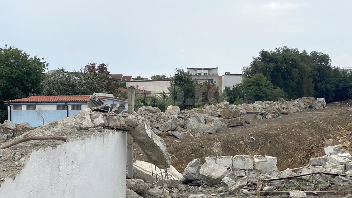 Între timp, în Superliga: au apucat să demoleze stadionul, dar construcția celui nou s-a blocat înainte să înceapă! » Conflictul a ajuns în instanță