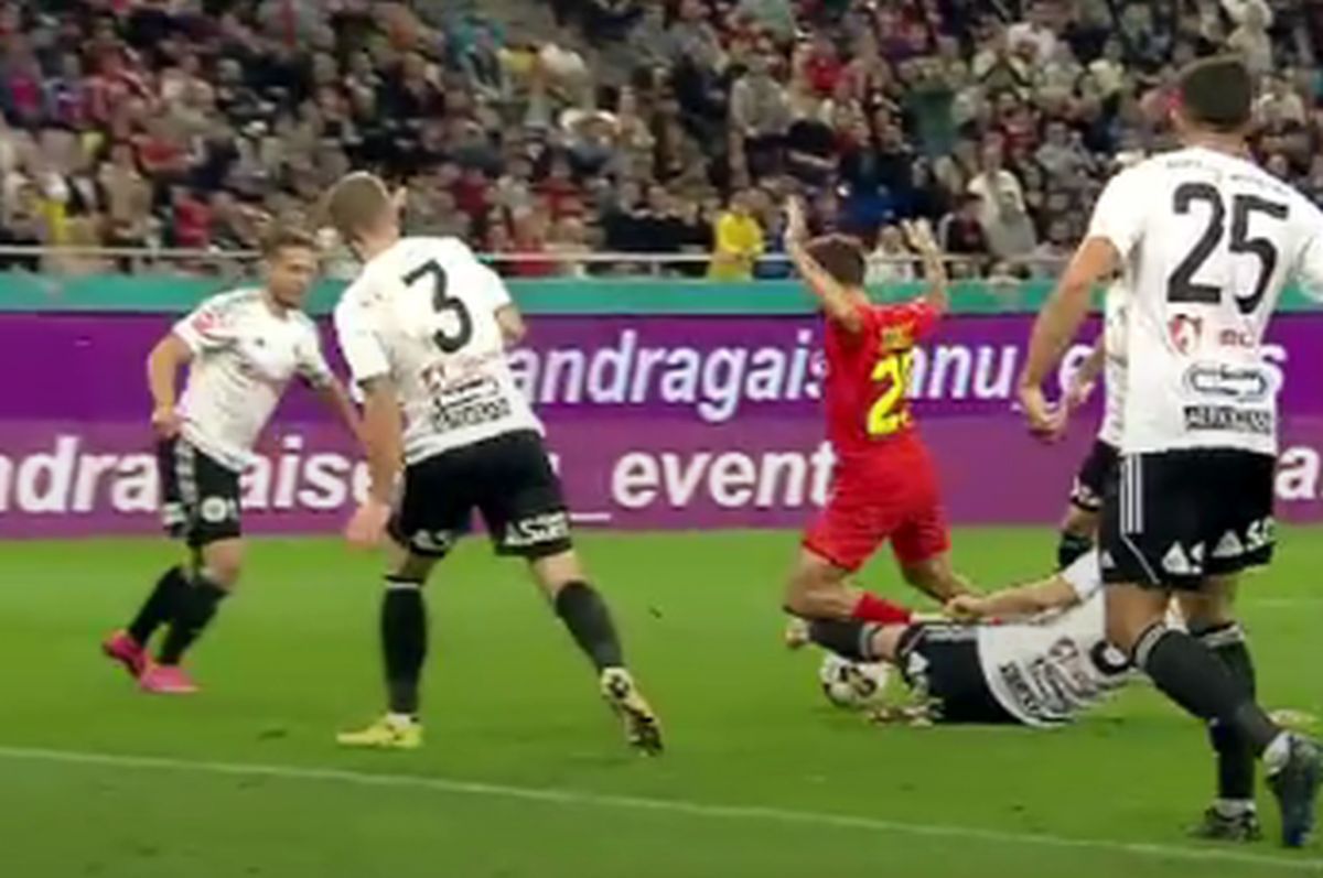 Faze de penalty în FCSB - U Cluj