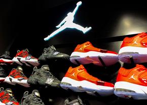 Mărirea, decăderea și apoi convalescența unui imperiu: superbrandul Air Jordan! Motivul pentru care a început să alunece în topurile de modă
