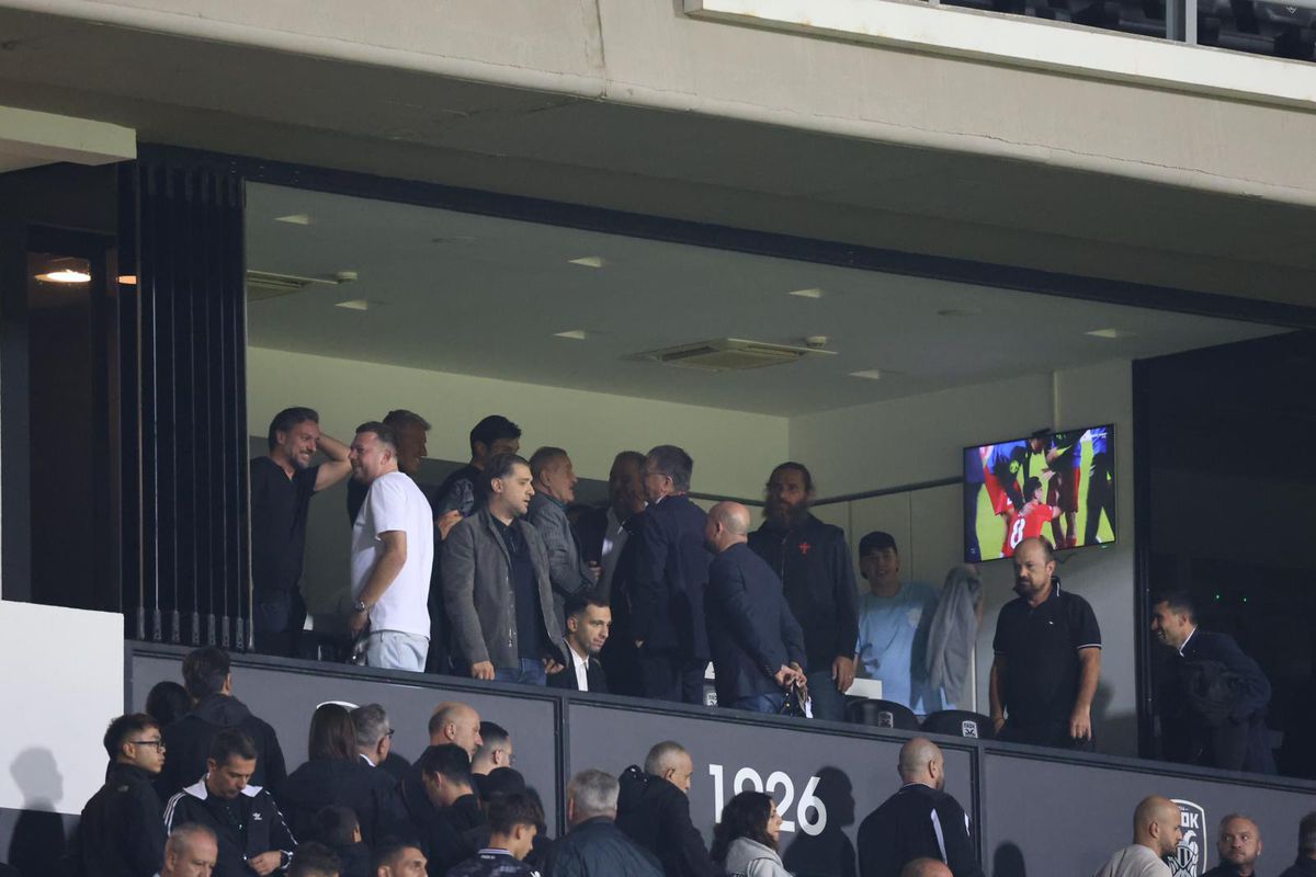 Gigi Becali, show la Salonic la ieșirea din stadion: „M-am uitat în sus și am zis: «Ce e mare lucru să ne dai și nouă?»”