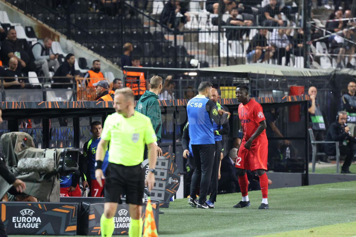 Așa se fac schimbările la FCSB! Imagini fabuloase cu Gigi Becali și Mihai Stoica surprinse de reporterul GSP