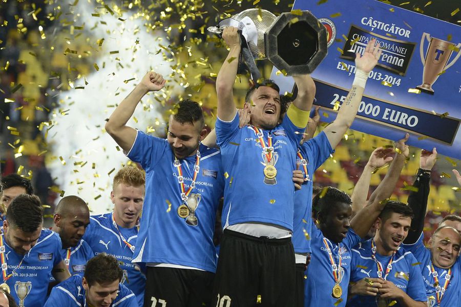 Junior Morais, alături de Constantin Budescu după ce Astra a câștigat Cupa României în 2014 / foto: Arhivă GSP Vincent Laban, fostul mijlocaș de la Astra, rememorează momentele petrecute alături de Constantin Budescu: „Îi plăcea viața!”