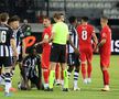 5 detalii care nu s-au văzut la TV din PAOK - FCSB » Răzvan Lucescu, precum Sorin Cârțu pe margine + ce a făcut arbitrul în finalul meciului