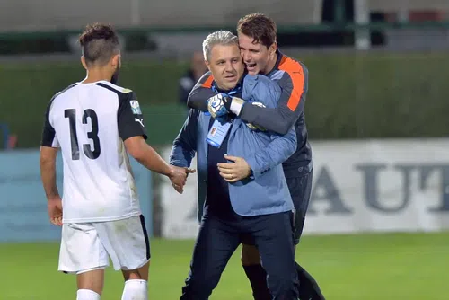 Junior Morais, lângă Marius Șumudică, după meciul Astra - FCSB 2-0 din 2016 / foto: arhivă GSP