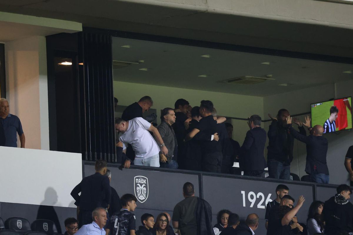 Gigi Becali, show la Salonic la ieșirea din stadion: „M-am uitat în sus și am zis: «Ce e mare lucru să ne dai și nouă?»”