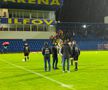 Dinamo - Slobozia, la un pas să fie AMÂNAT! Organizatorii și fanii au ajutat la îndepărtarea apei