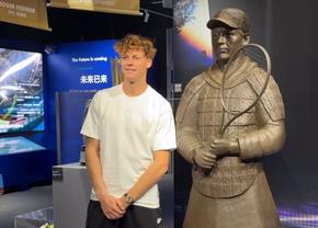 Sinner, onorat cu o statuie de teracotă în China » Reacția ironică a fanilor: „În caz că vă întrebați, Jannik e cel din stânga”