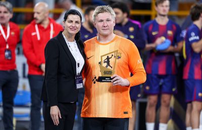 Emil Nielsen, prestație uluitoare în poarta Barcelonei în finala Campionatului Mondial al Cluburilor: „Defensiva și poarta au fost sublime”