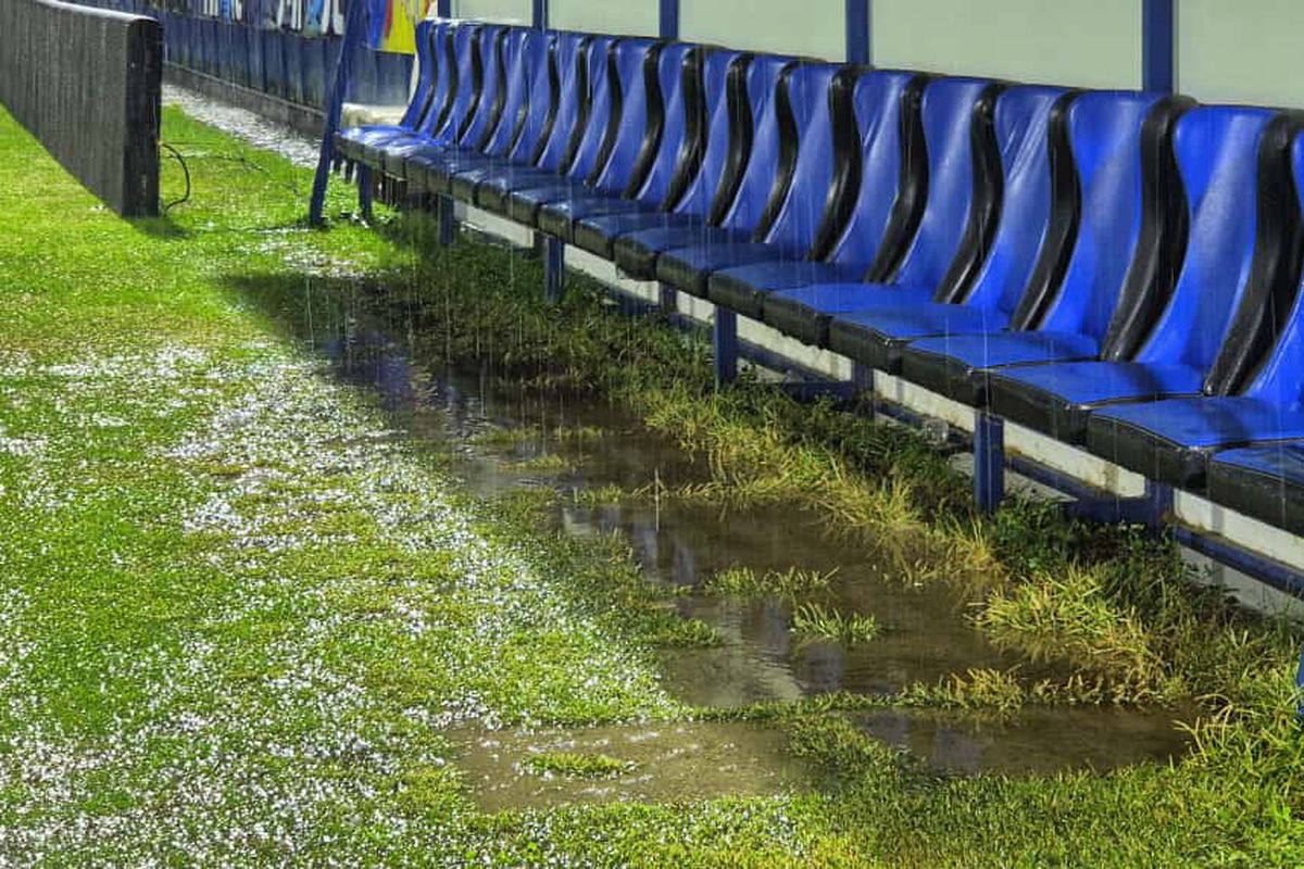 Gazonul este inundat înainte de Slobozia - Dinamo
