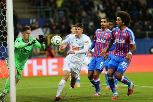 Blănuță, pe teren în meciul istoric al lui Crystal Palace / FOTO: Facebook @Dinamo Kiev