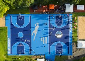 Dallas Mavericks a inaugurat un teren în Wurzburg, orașul natal al lui Dirk Nowitzki: „E o legendă a baschetului internațional”