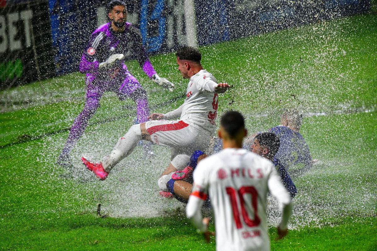 Imagini incredibile surprinse de fotoreporterul GSP, Cristi Preda, la meciul de „polo” Unirea Slobozia - Dinamo