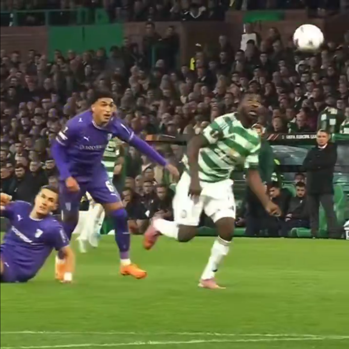 Decizie absurdă de arbitraj în Europa League » Brendan Rodgers, stupefiat: „Nu există niciun unghi care să arate asta”