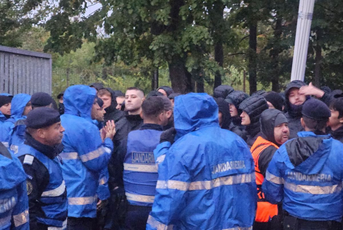 Filmul incidentelor de la Arena Națională » Intervenția Jandarmeriei asupra elvețienilor, pas cu pas: „Încă un centimetru și e bătaie cu noi! Go there, băga-mi-aș p***!”